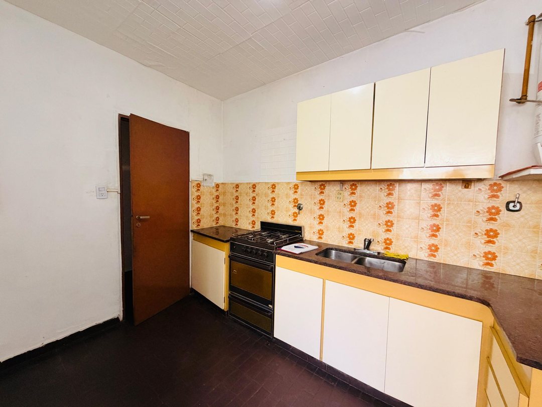 VENTA DEPTO 2 AMBIENTES CON PATIO EN RAMOS MEJIA