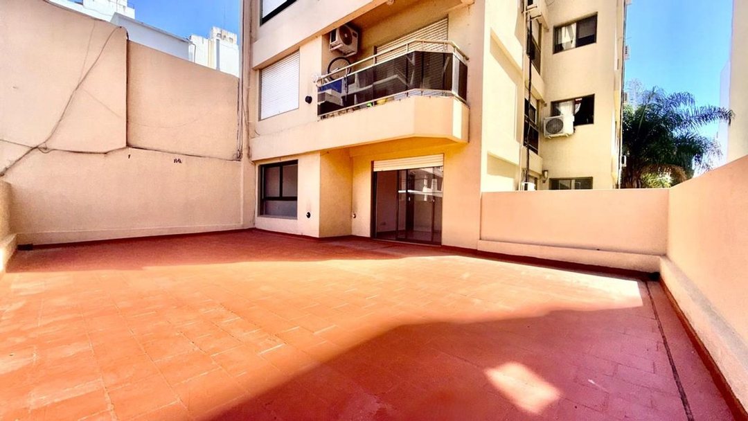 VENTA DEPTO 3 AMB COCHERA FIJA DESC  AVELLANEDA