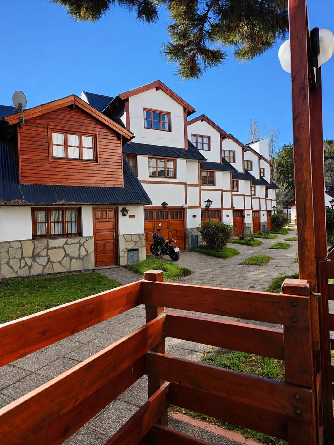EQUIPO RE/MAX VENDE PH TRIPLEX CON COCHERA CENTRO