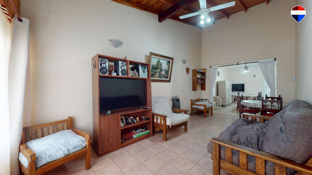 VENTA CASA APTA MULTIFAMILIAR 3 AMB EN ITUZAINGO