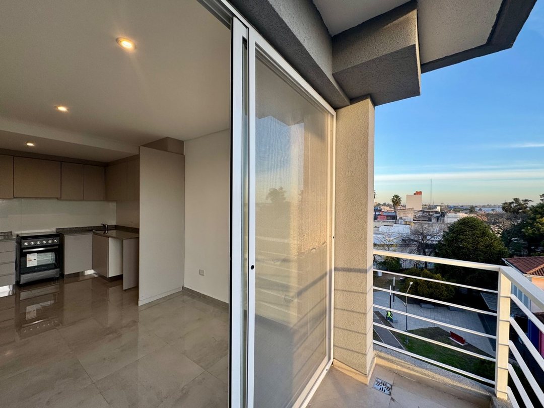 VENTA DEPARTAMENTO HURLINGHAM A ESTRENAR MONOAMB