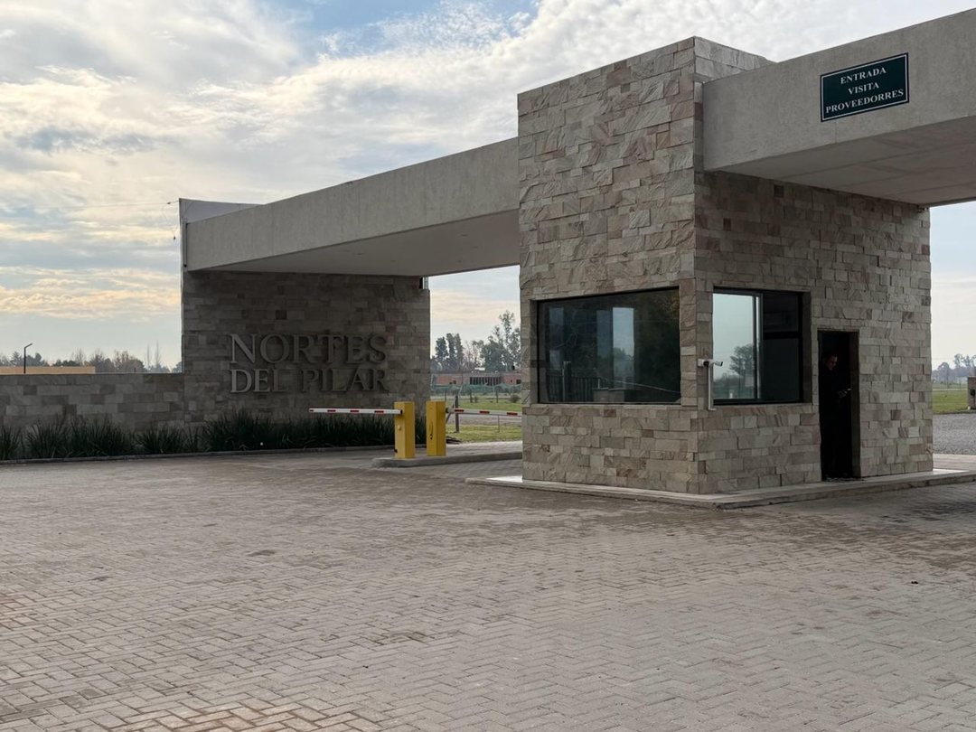 VENTA LOTE NORTES DEL PILAR 900 M2
