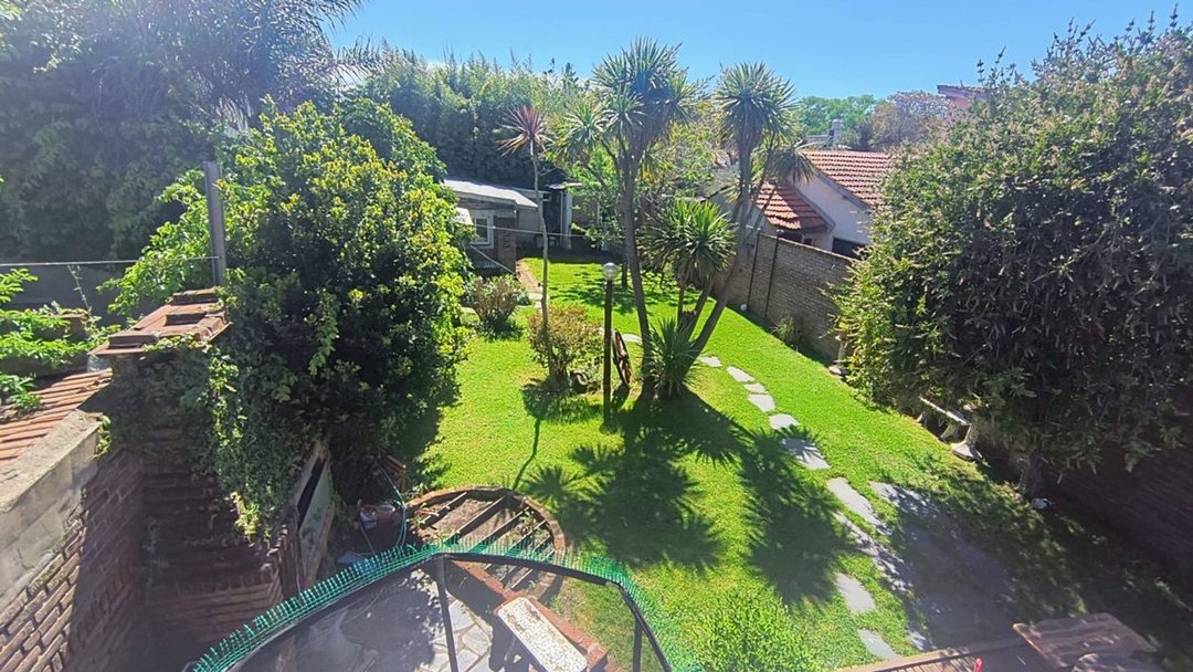 VENTA Casa 5 ambientes  parque quincho en Caisamar