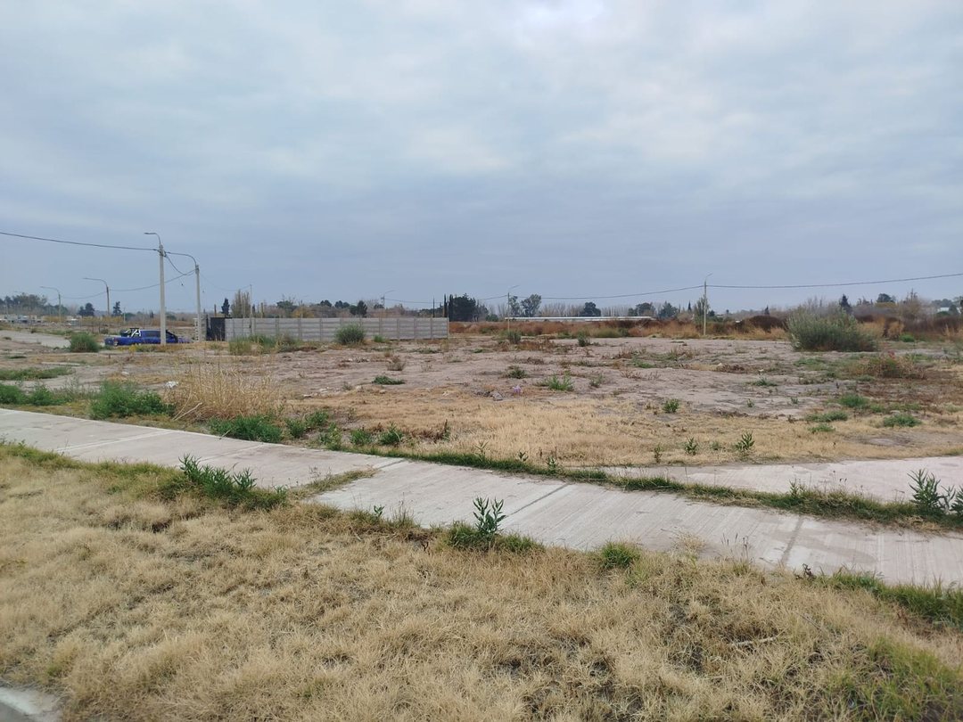 VENTA DE LOTE EN BARRIO NATANIA 44 EL EQUIPO