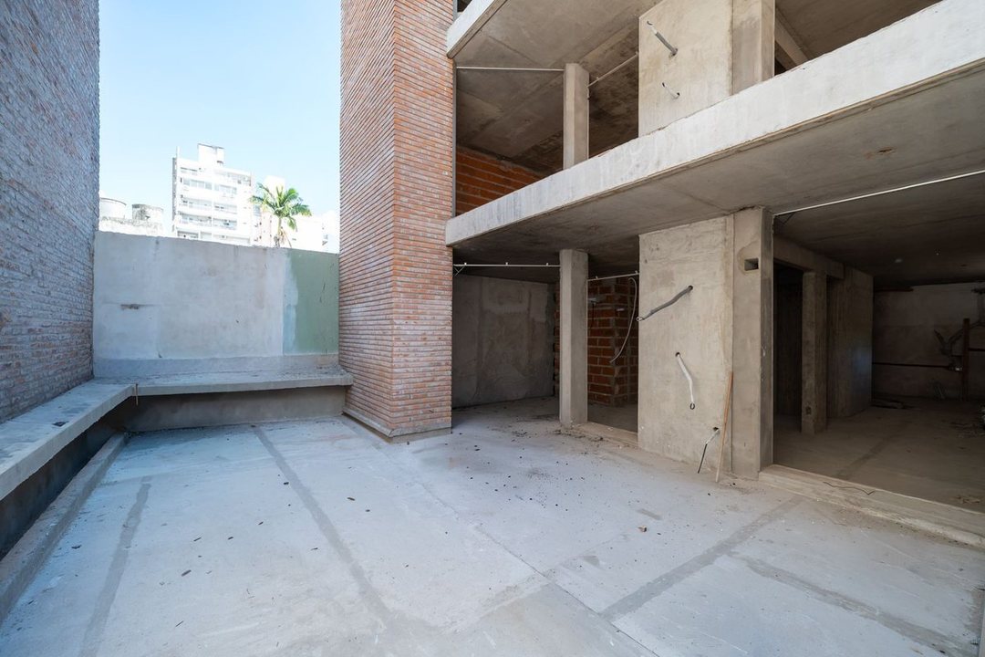 VENTA DEPARTAMENTO CON PATIO BARRIO MARTIN
