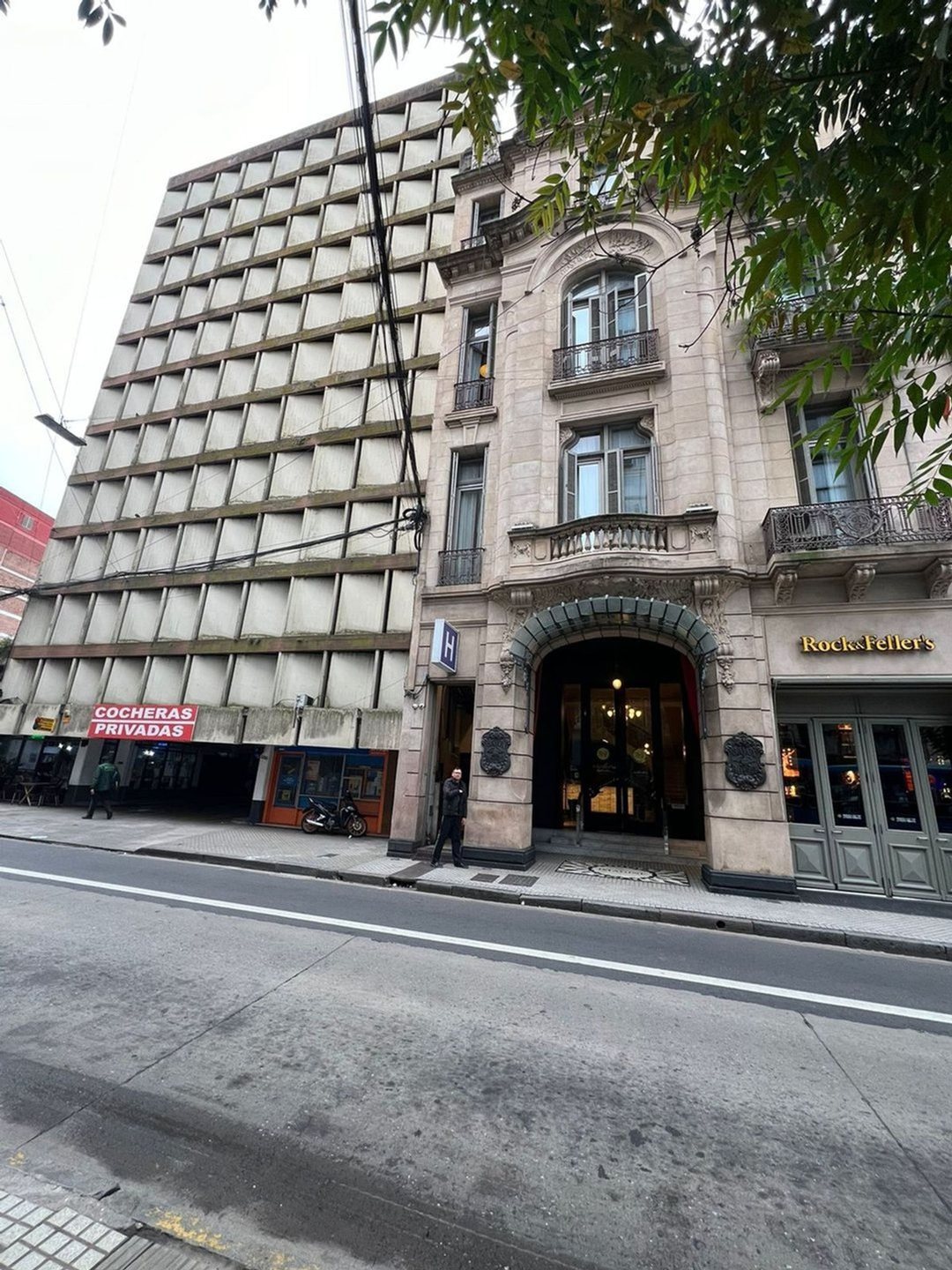 VENTA DE COCHERA , 6TO PISO, RAMPA MOVIL ASCENSOR