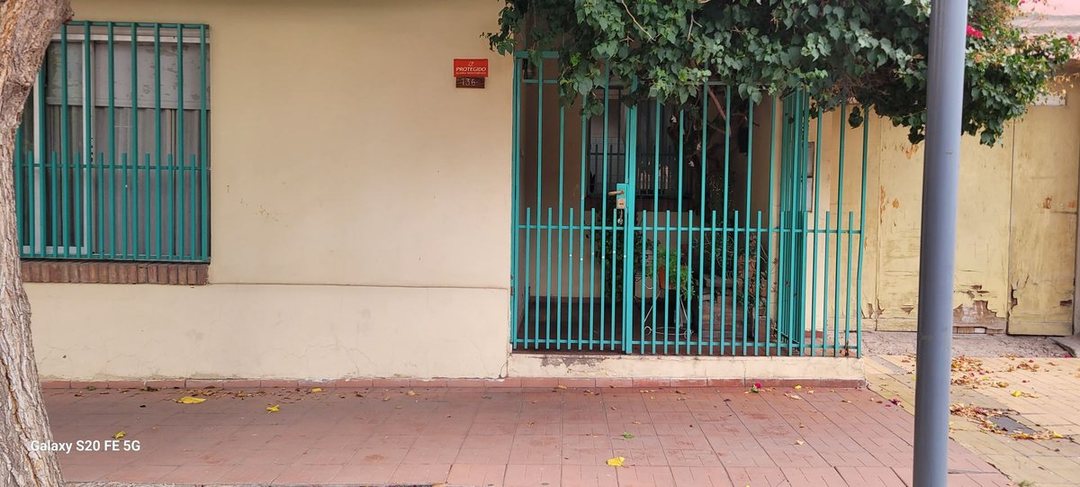VENTA 2 CASA, GODOY CRUZ, CON 409 M2 TERRENO