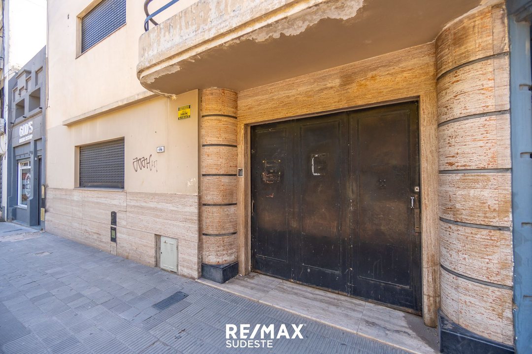 Venta lote con dos casas ideal inversores