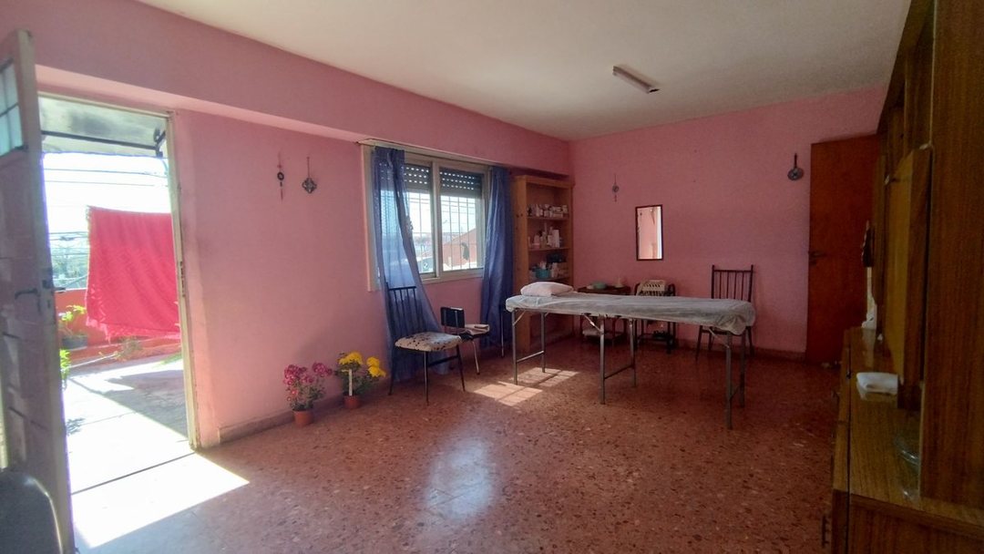 VENTA CASA PLANTA ALTA 2 DORMIT. TERRAZA. OPORT !