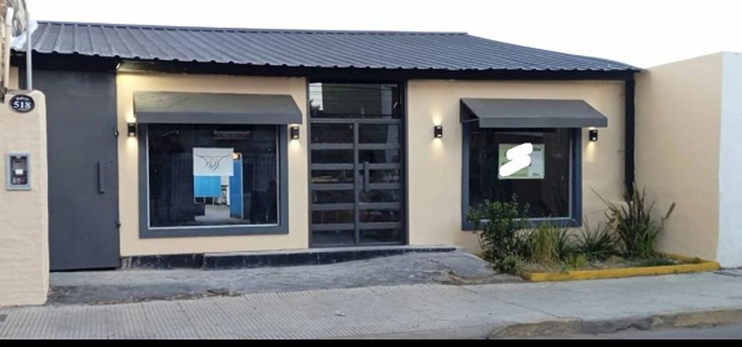 LOCAL EN VENTA-CENTRO DE PILAR
