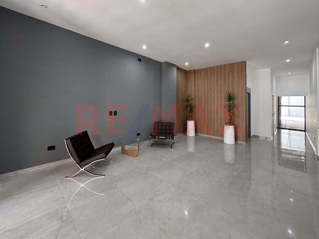 VENTA HERMOSO MONOAMBIENTE CON BALCON EN CABALLITO