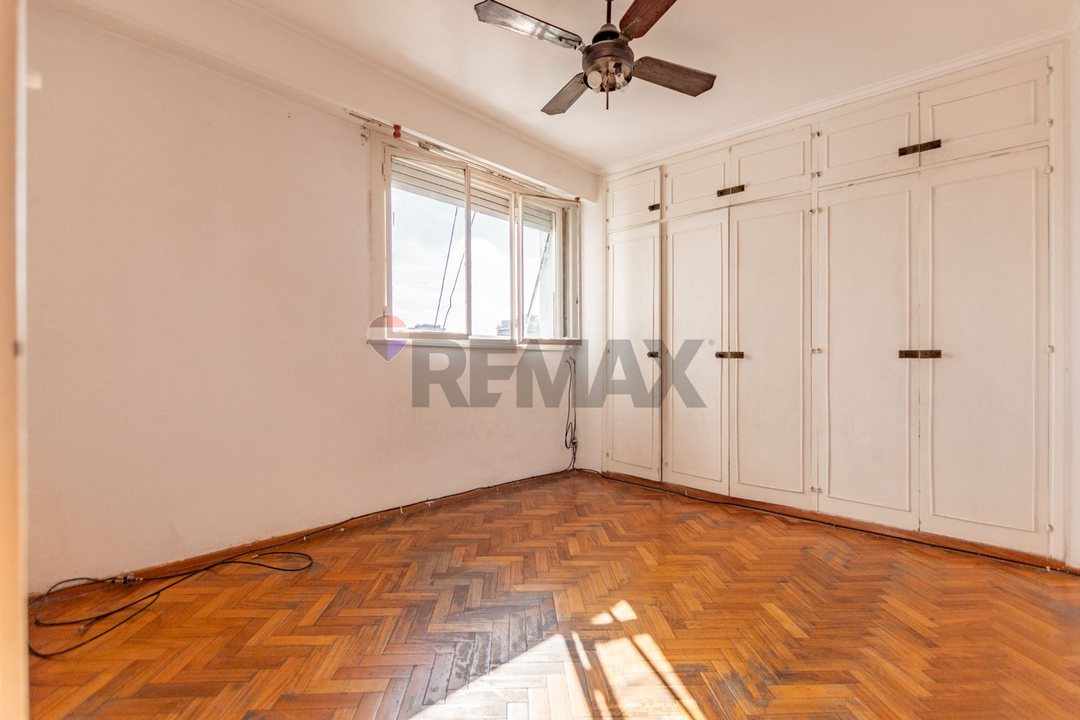 VENTA 2 AMB PLAZA FLORES SUBTE TREN BALCÓN