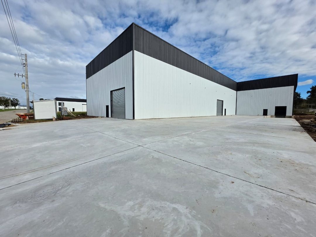 Alquiler DEPOSITO ESTRENAR 1500m2 750M2 PLAYA