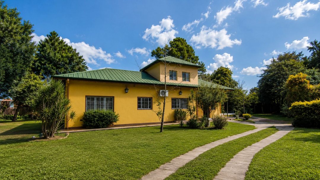 Venta de Casa en Colastine pileta y quincho