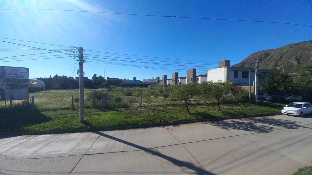 VENDE TERRENO EXCELENTE UBICACION SAN LUIS