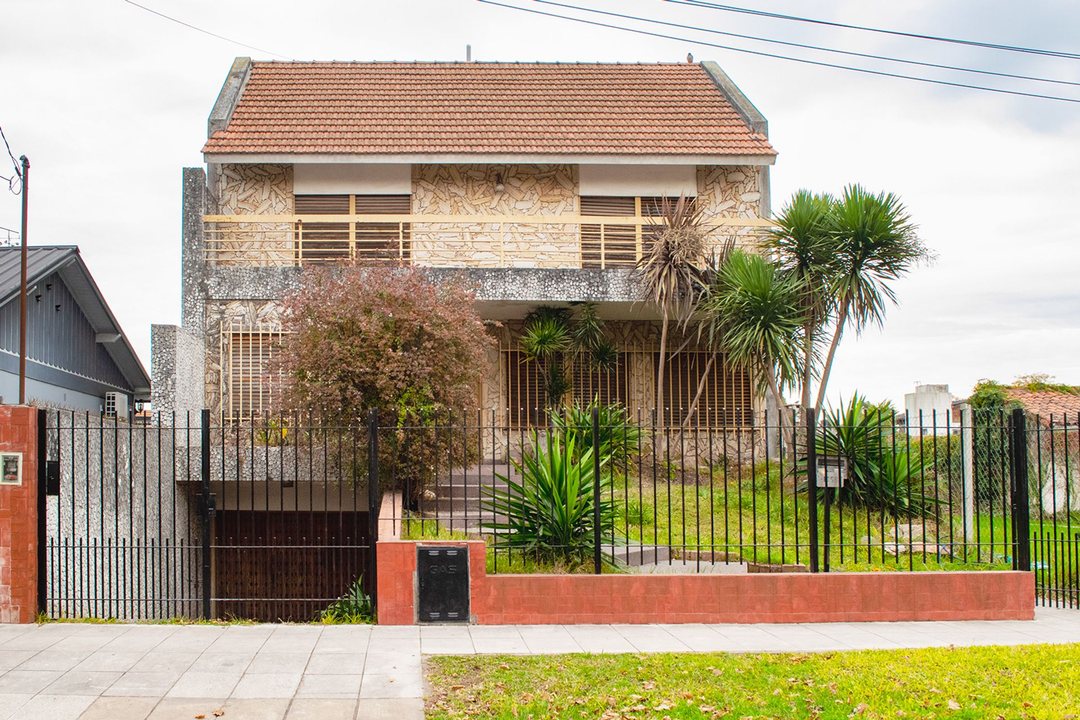 Venta Casa Hurlingham Barrio Ingles 6 Hab/parque
