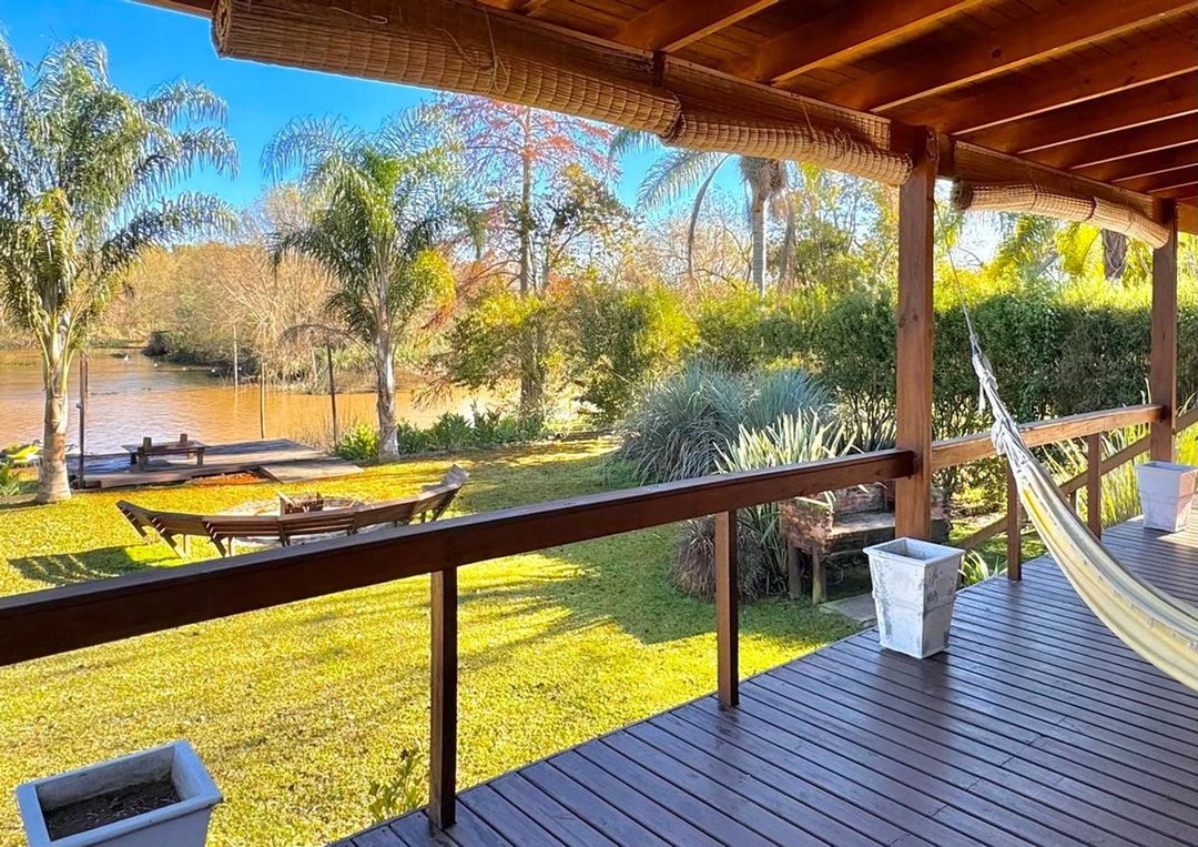 VENTA CASA 5 AMB CANAL DEL ESTE. ISLA DELTA TIGRE