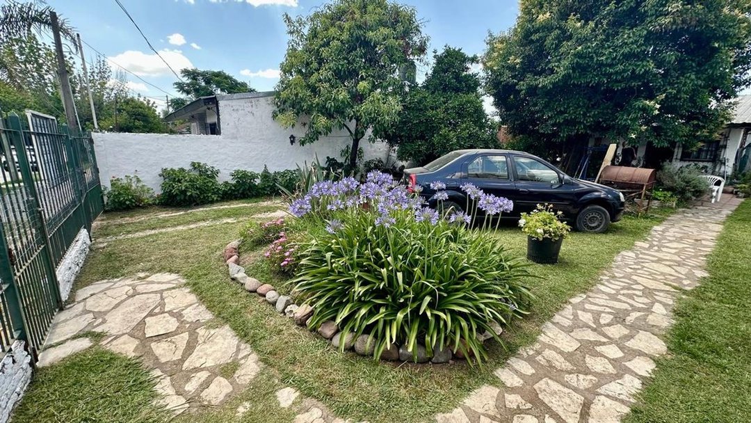 VENTA CASA 3 AMB C/ LOTE 290 M ITUZAINGO