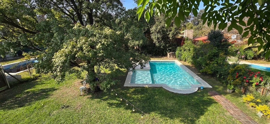 VENTA CASA 3 DORMITORIOS CON COCHERA - ROLDAN