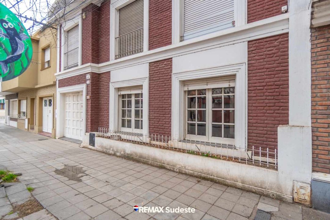ZAPIOLA 200 CASA EN VENTA