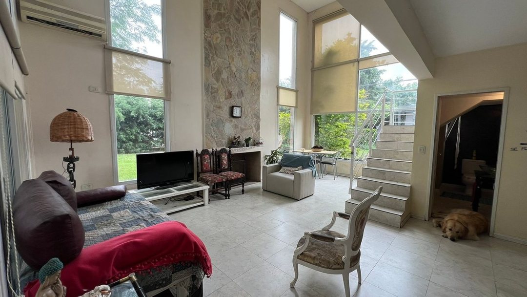 Venta casa en CC Loma Verde APTO CREDITO