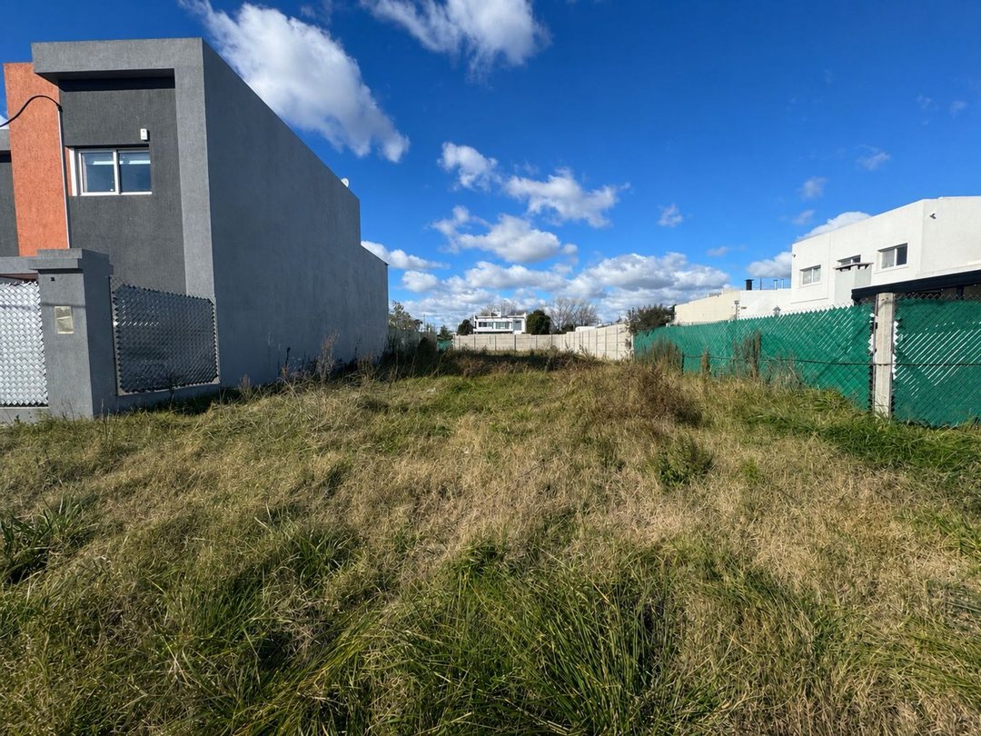 LOTE EN PH EN VENTA CITY BELL