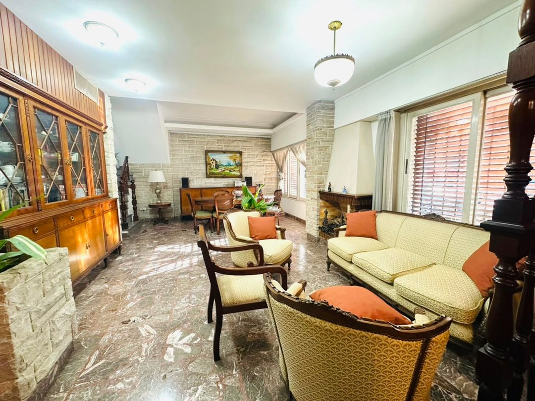 CASA EN VENTA EN LA PLATA