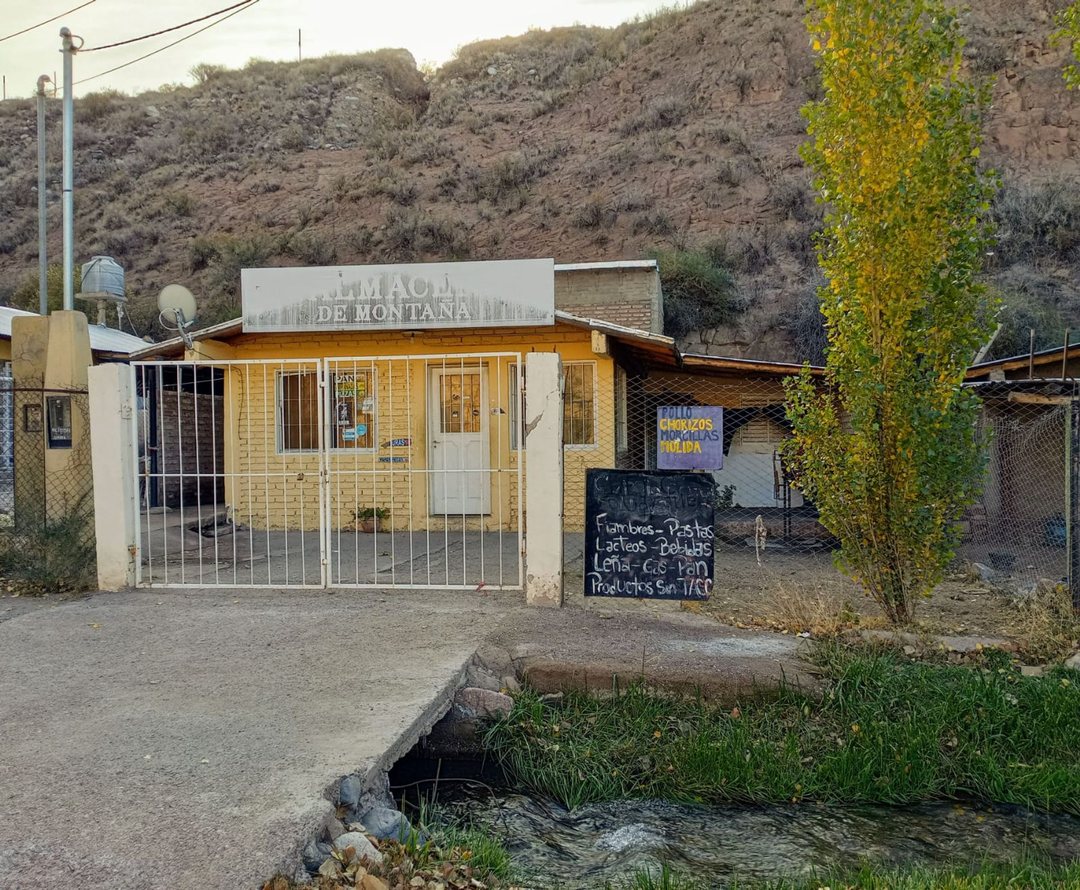 Venta Local + Depto Potrerrillos Av. Los Condores