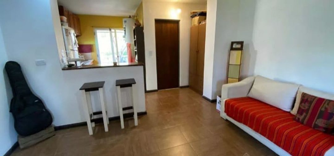 CASA  EN VENTA  FRANCISCO ALVAREZ  LOTE 350m