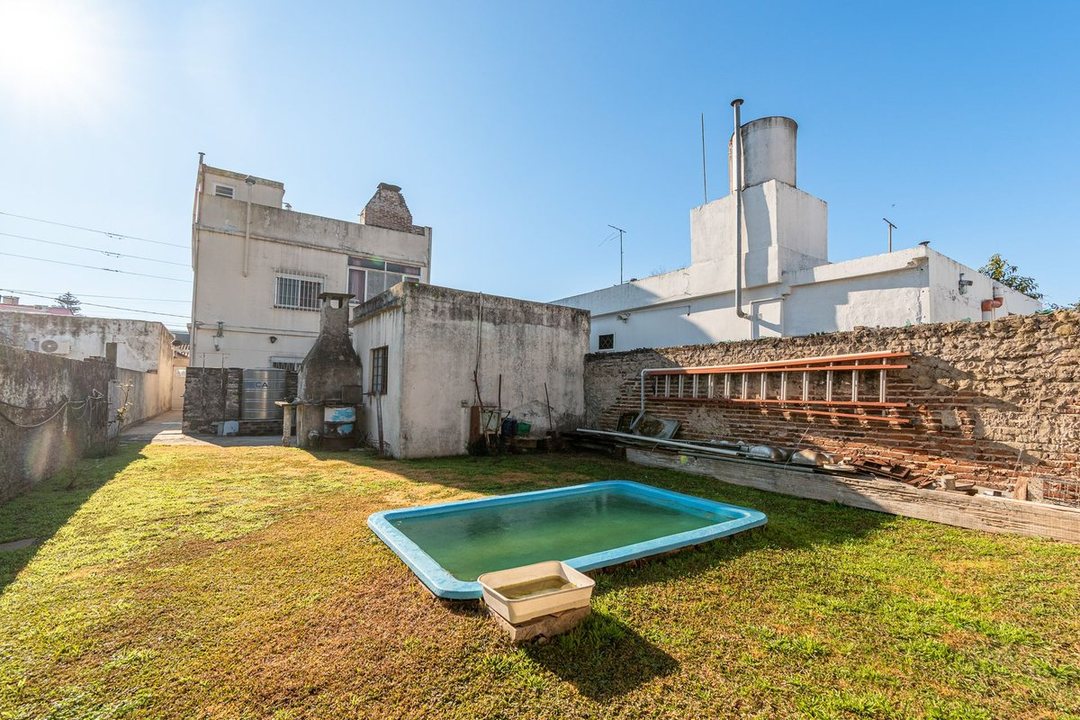Venta PH 2 amb Boulogne planta baja jardin e/auto