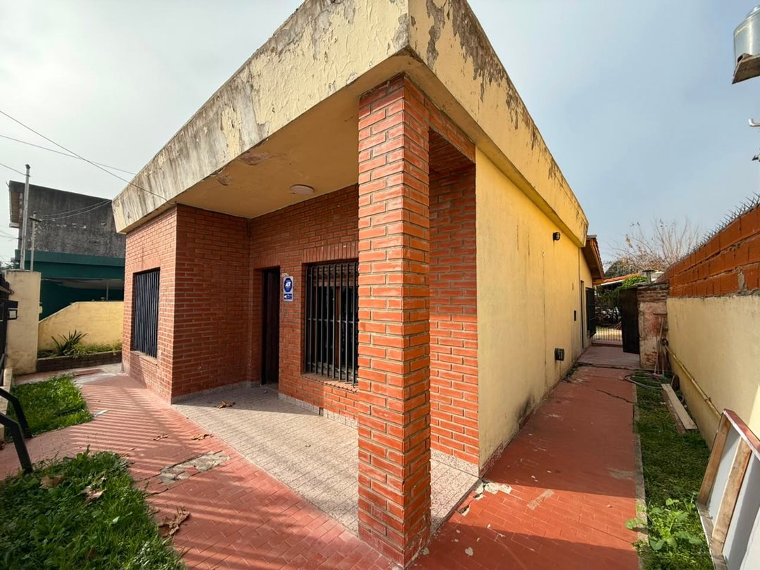 VENTA CASA 3 AMBIENTES EN JOSE C PAZ