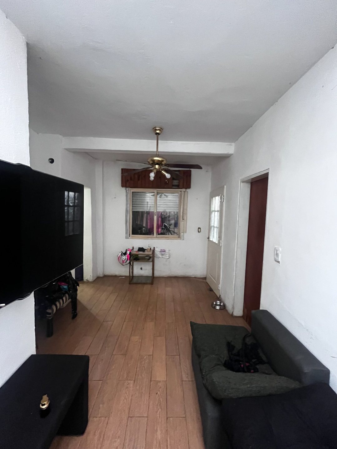 VENTA PH 3 AMBIENTES. SIN EXPENSAS. CASEROS.