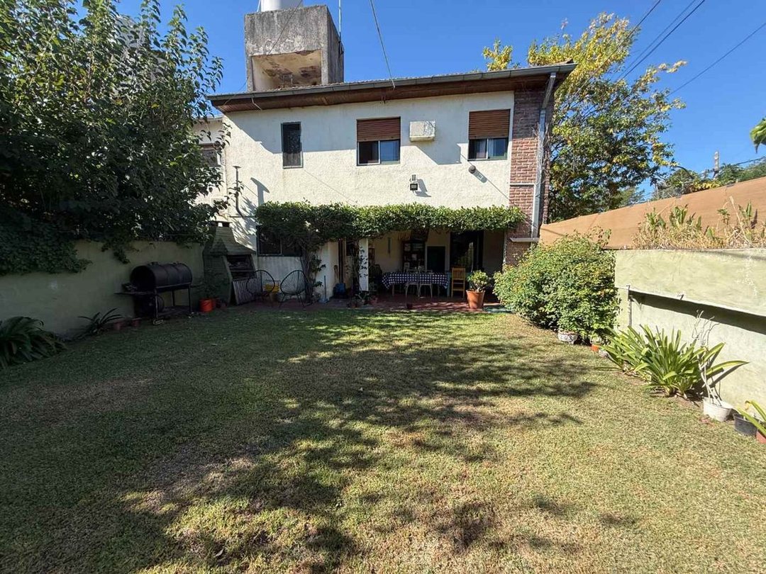 Venta Casa 3 dorm en Hurlingham c Jardín, cochera