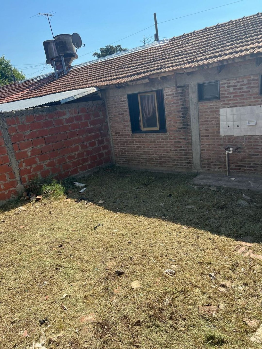 CASA EN VENTA EN ROMERO A REFACCIONAR
