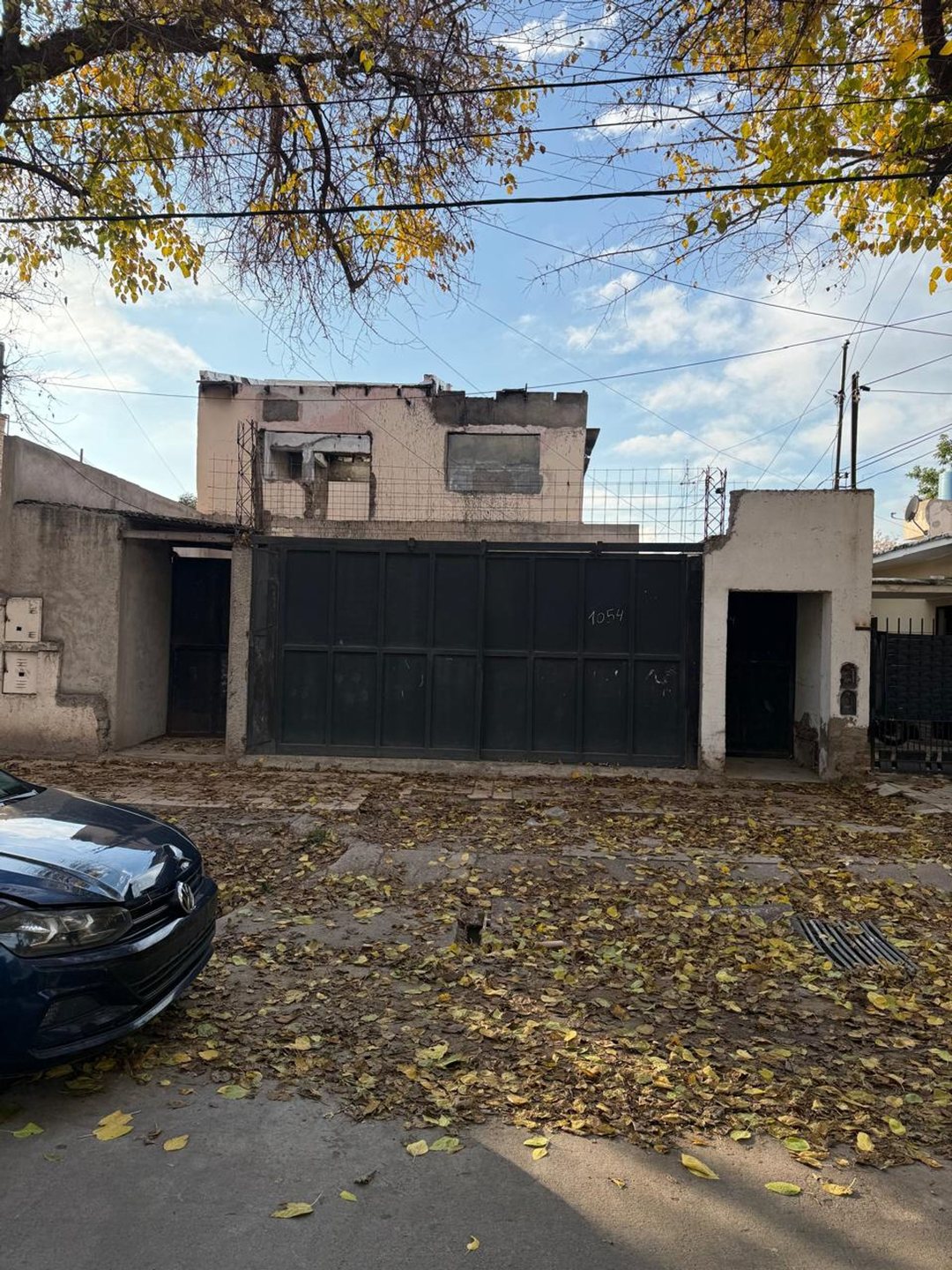 VENTA RESIDENCIA CON COCHERA 4TA SECCIÓN