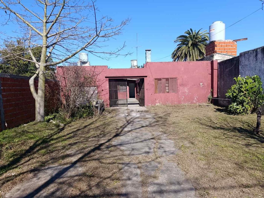 CASA EN VENTA EN BERISSO A RECICLAR
