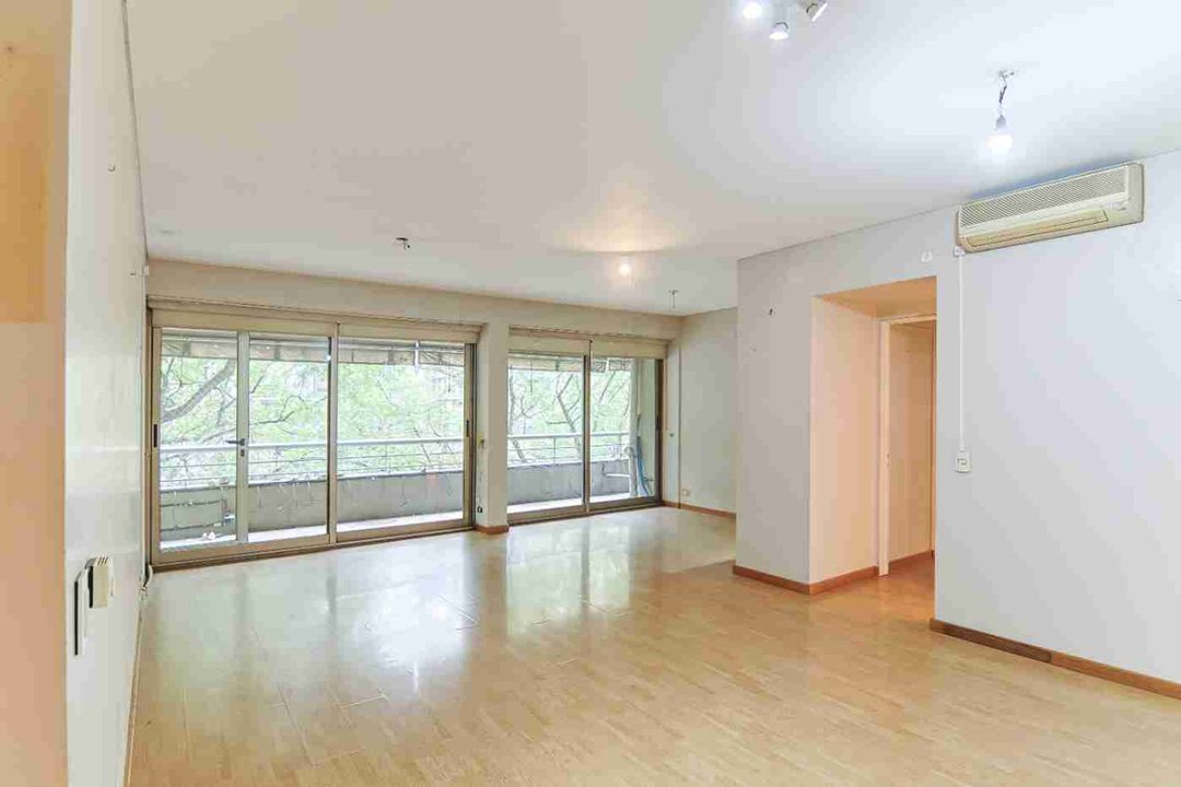 VENTA DEPTO 3/4 AMBIENTES COCHERA PUERTO MADERO
