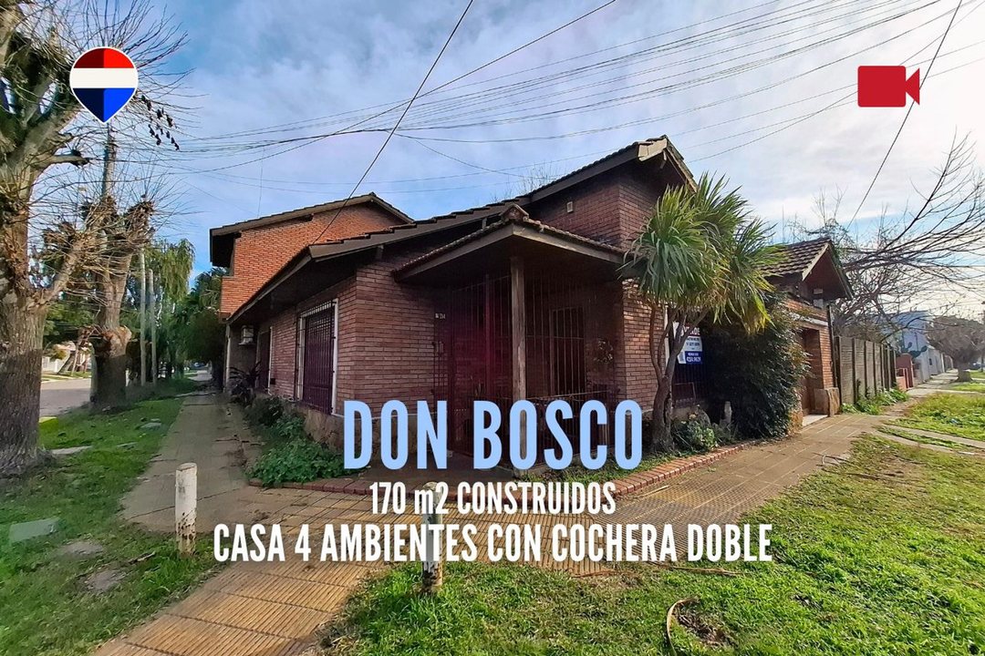 CASA EN VENTA 4 AMB CON COCHERA Y QUINCHO