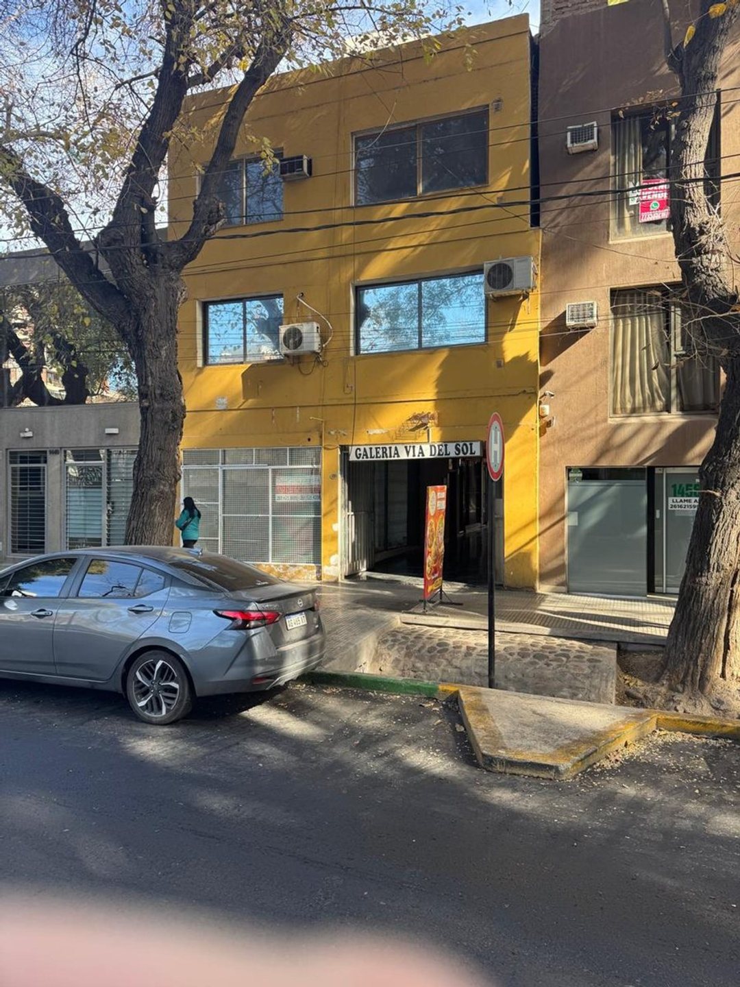 OPORTUNIDAD DE 2 LOCALES EN EL CORAZON DE MENDOZA