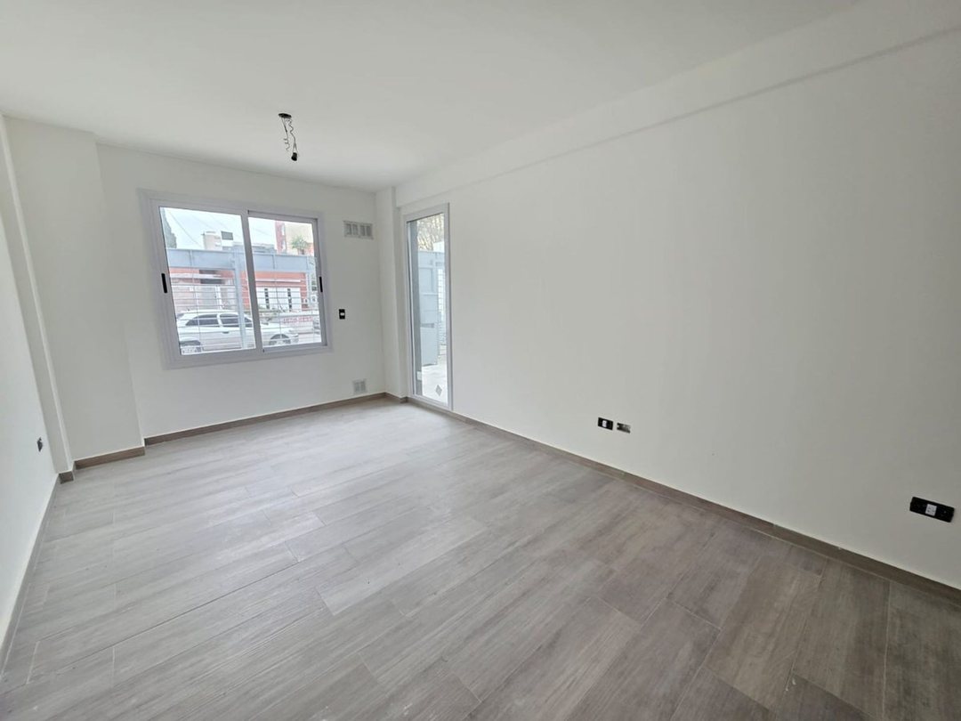 VENTA departamento monoambiente - Haedo