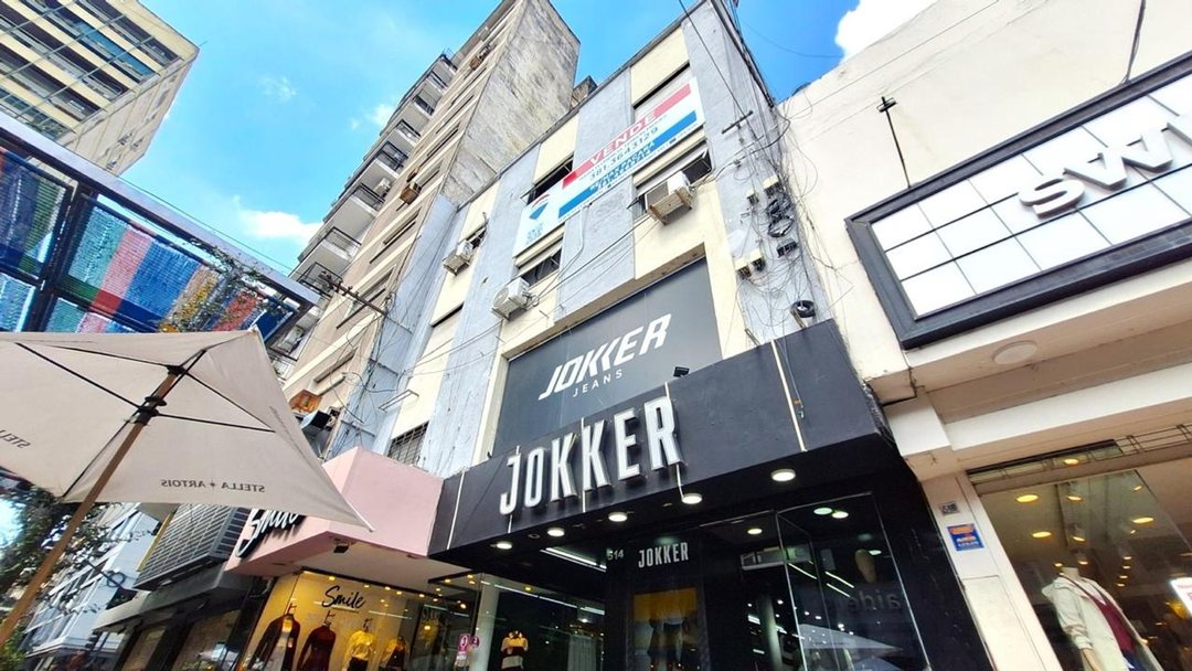 VENTA EDIFICIO COMERCIAL PEATONAL MICROCENTRO