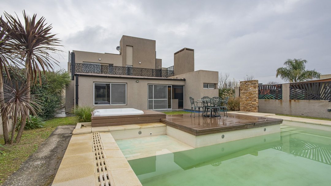 VENTA CASA 3 DORMITORIOS PUNTA CHACRA, ROLDÁN