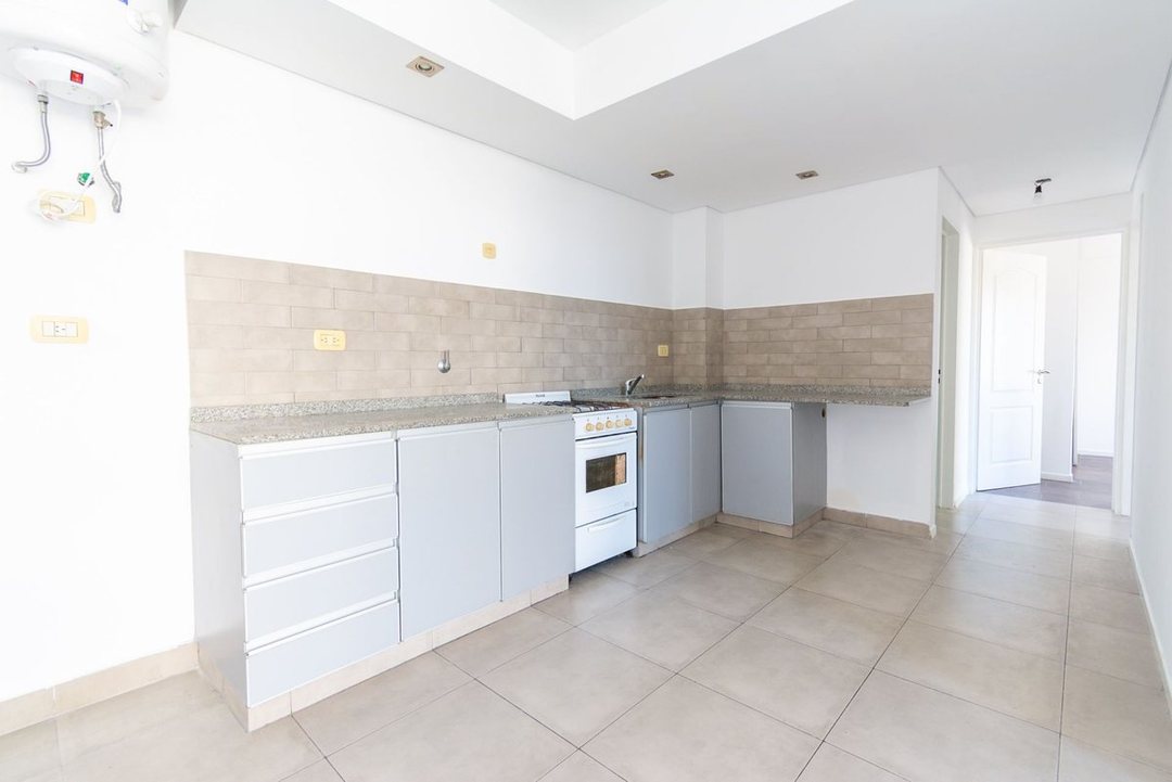 DEPARTAMENTO VENTA MORON 3 AMB COCHERA APTOCREDITO