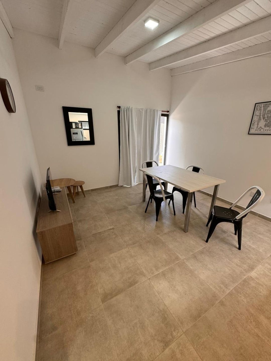 EN VENTA DEPTO 2 DORMITORIOS CON RENTA, AÑELO