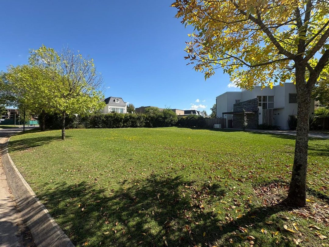 VENTA ESPECTACULAR LOTE AYRES PLAZA