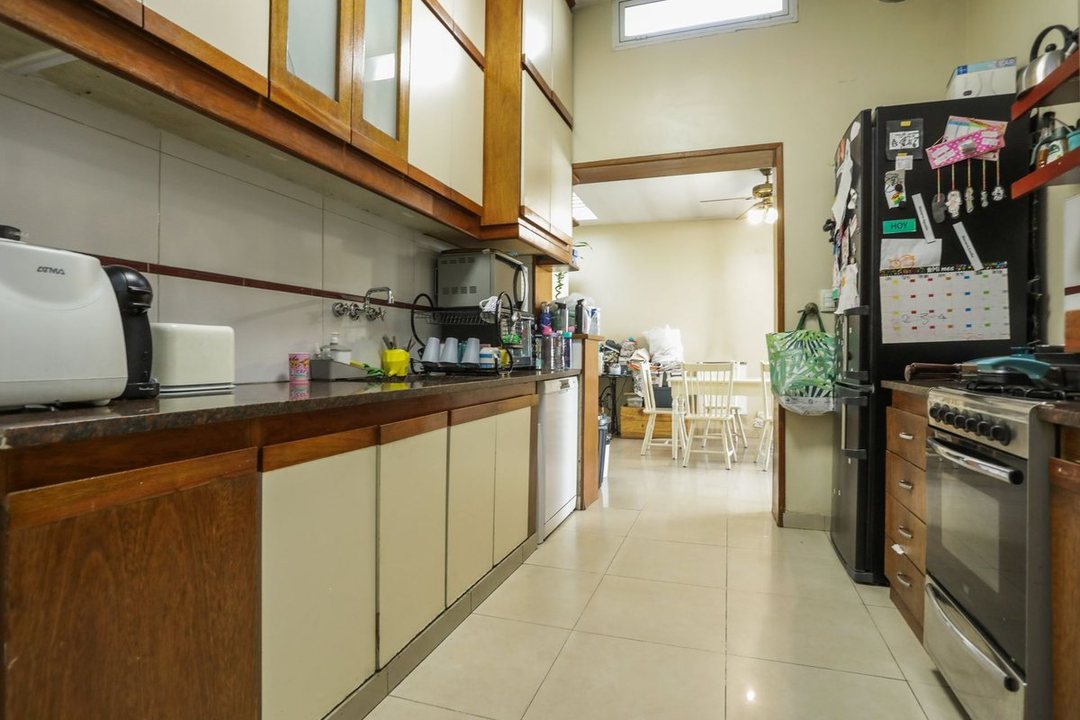 VENTA CASA EN FLORES, 2 PHs en BLOCK