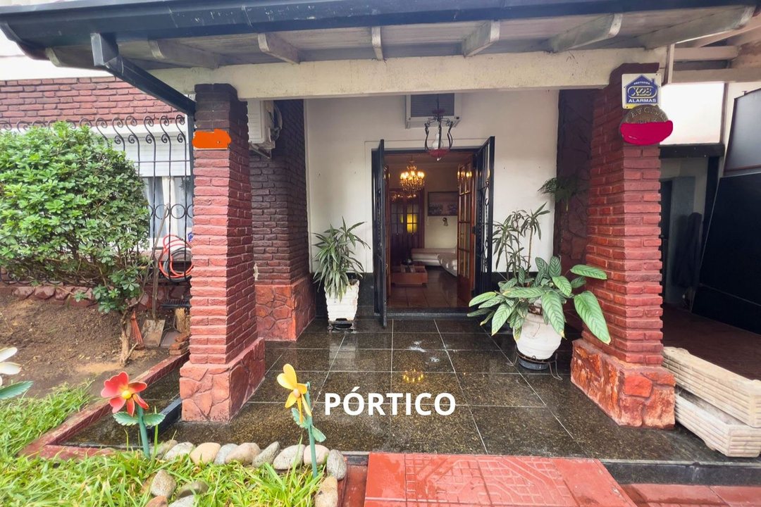 Casa en Venta C/Jardín y Pileta en La Tablada