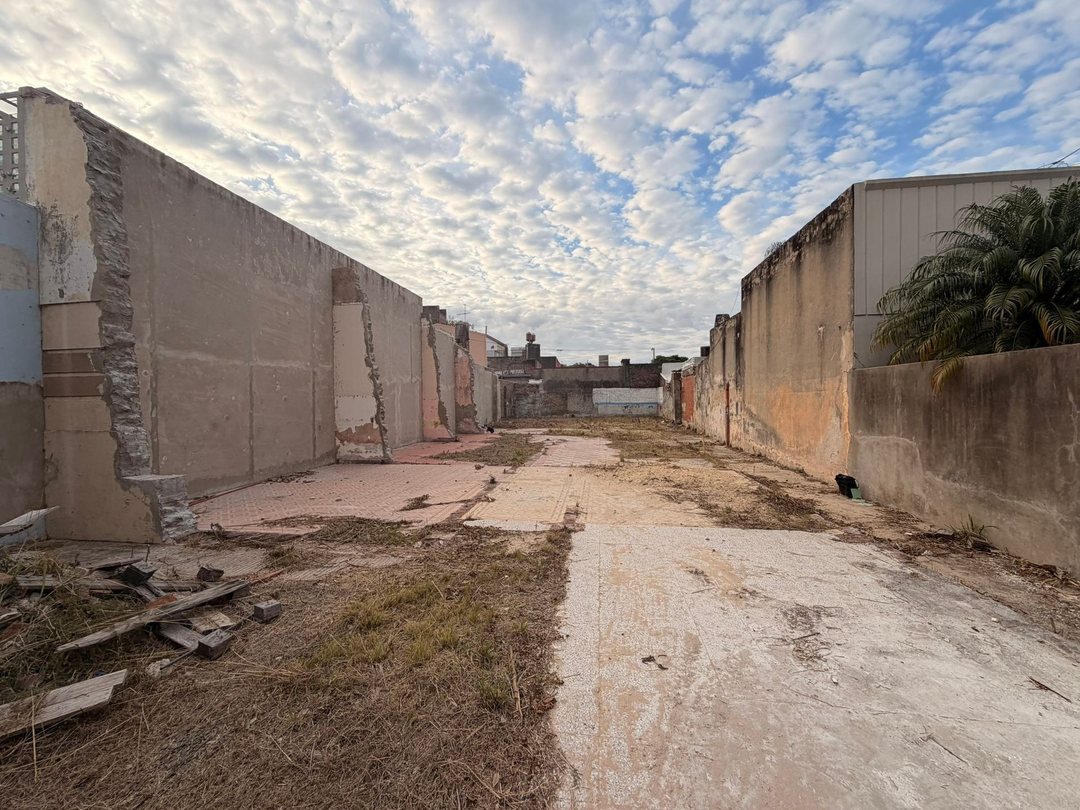 TERRENO 10X30 - SGTO CABRAL - GRAN POTENCIAL