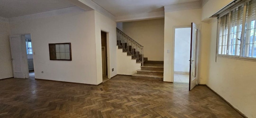 Venta Casa 3 dormitorios o LOTE para constructora