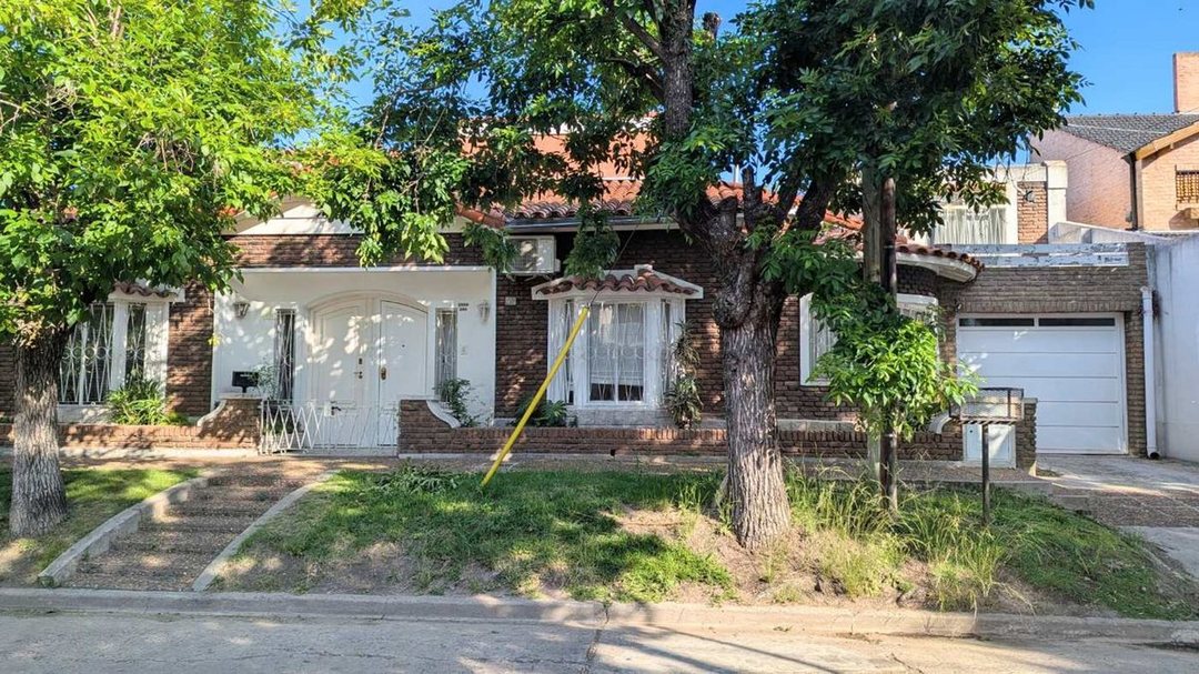 Casa PH Venta 4 dorm. Coch. AptoCredito San Andres